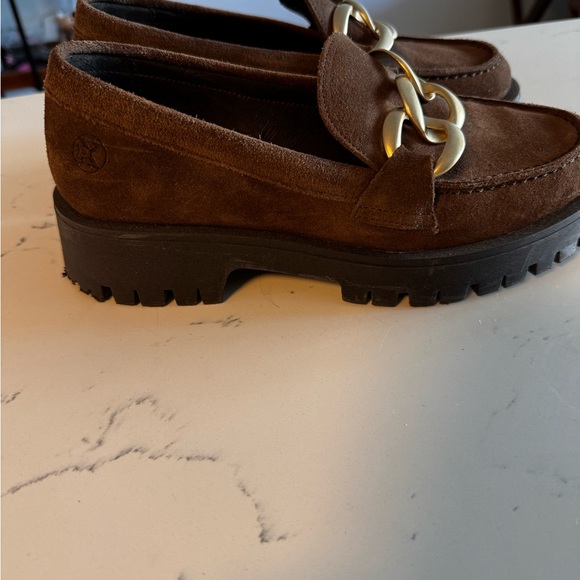 Beautiful brown suede loafers worn once. Gorgeous gold accents chain. - Picture 11 of 11